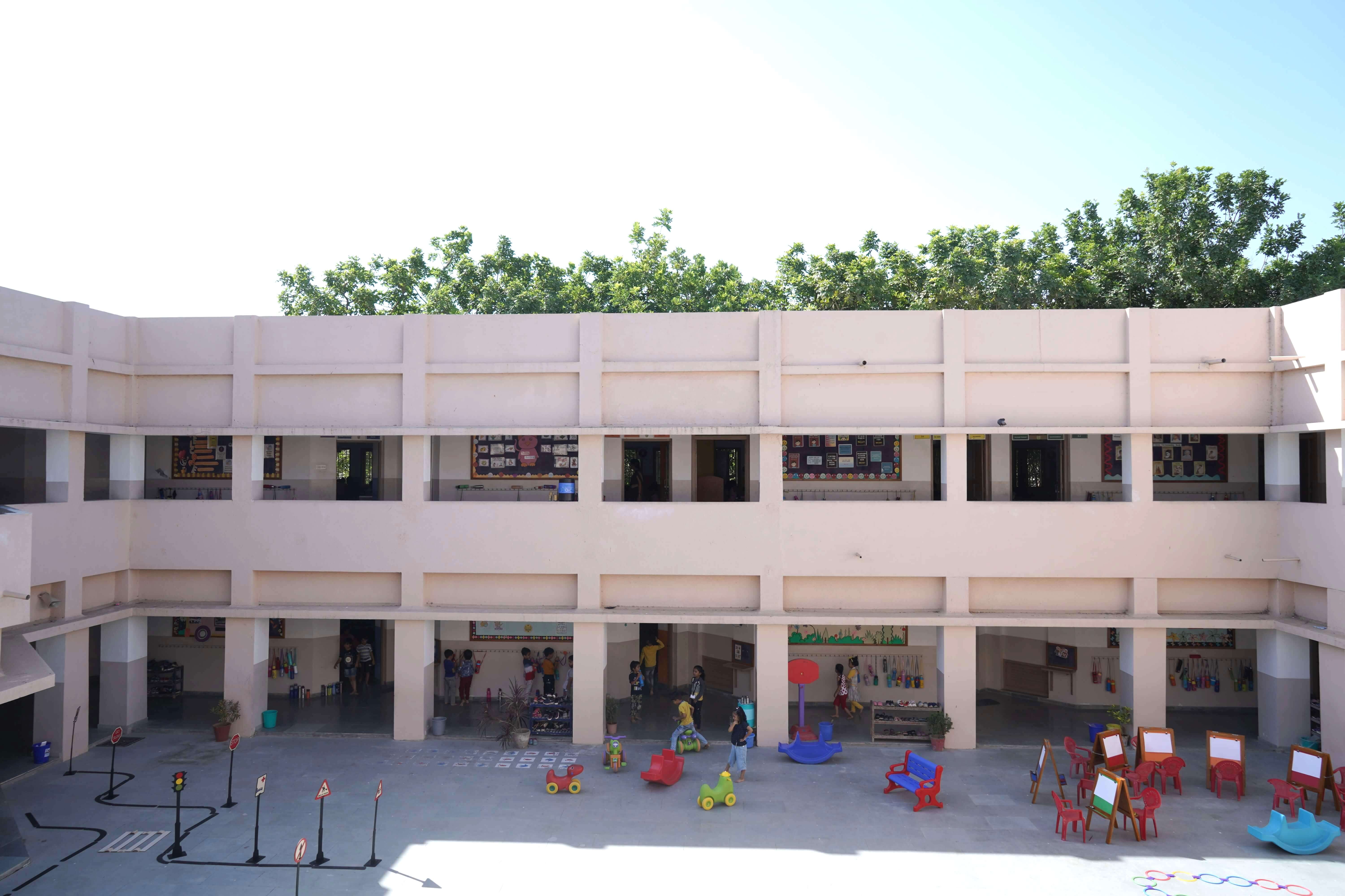 Kindergarten-Matushri Maniben Rajmalbhai Mehta Balmandir - Building Photo